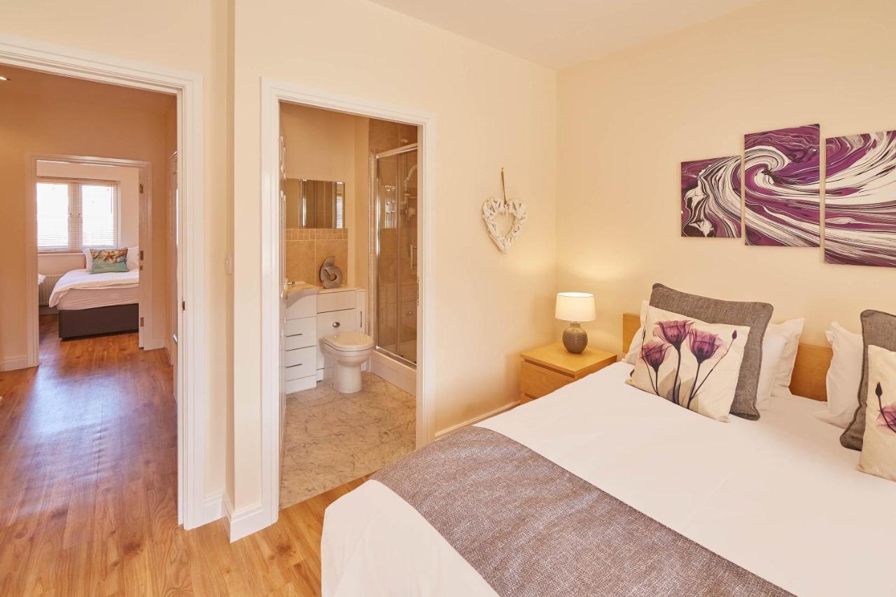 Host & Stay - The Scuttlebutt Townhouse Whitby Extérieur photo